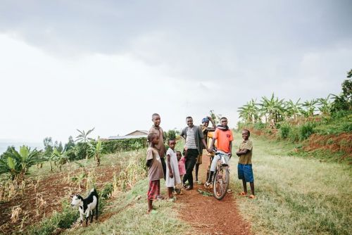 Ending the Year with Purpose: Why the World Race Is More Than a New Year’s Resolution 1 wr resource post 2025 dec 1 1